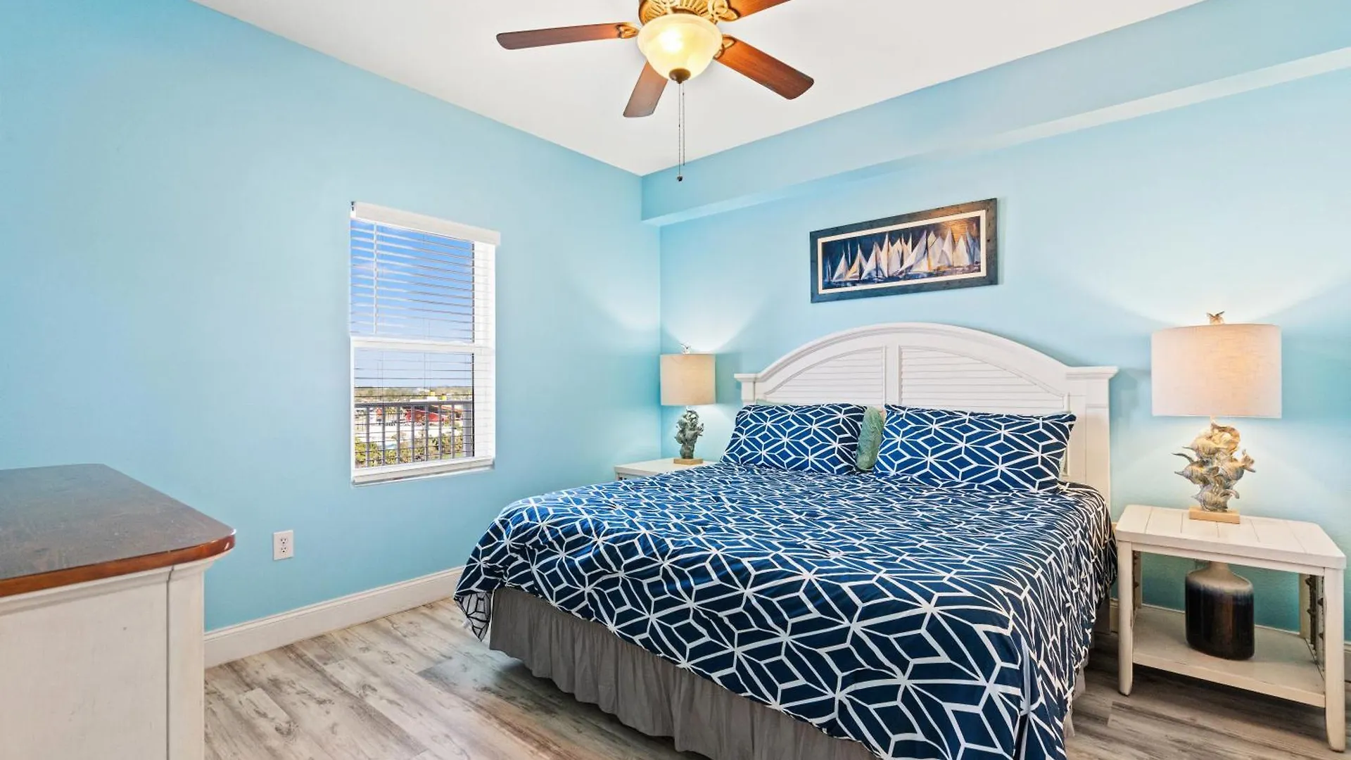 Blue Turtle At Laketown Panama City Beach Apartman